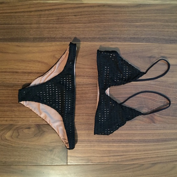 SOLD❌ Acacia Na Pali Mesh Black