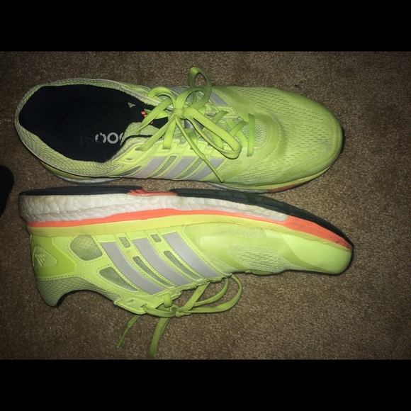 Addidas boost tennis shoes