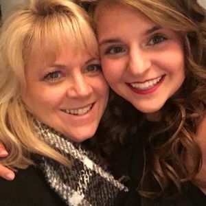 Meet your Posher, Cheri