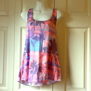 Gap fit palm tree print racer back tank
