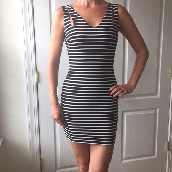 Alberto Makali Striped Shift Dress - Picture 2 of 4