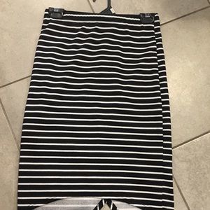 Black and white pencil skirt!