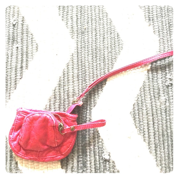 Maurice's change purse.