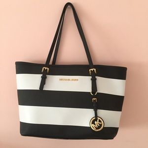 Michael Kors Handbag!!!