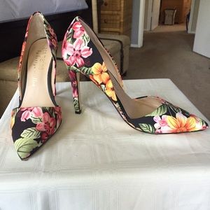 Ann Marino by Bettye Muller Floral Pumps