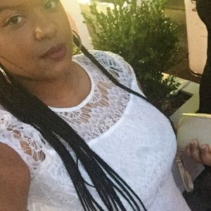 Meet your Posher, Courtney