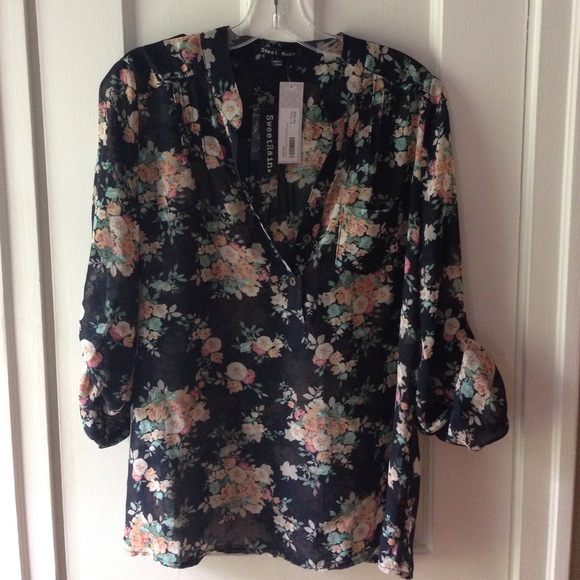 Navy and Floral print Top