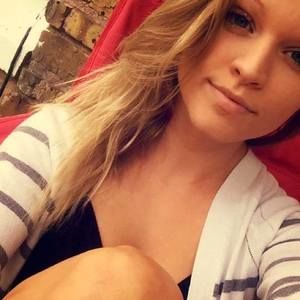 Meet your Posher, Abigail