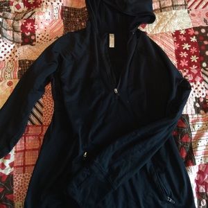 Gap hooded workout top.  Sz S.