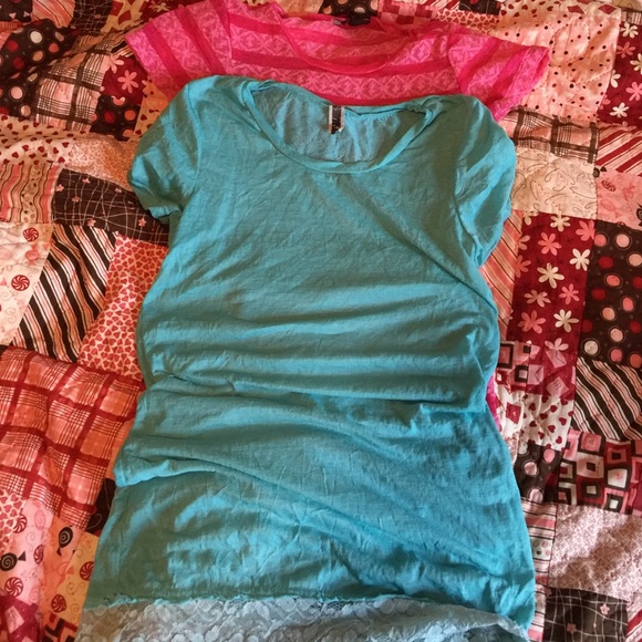 2 BKE tops.  Size small.