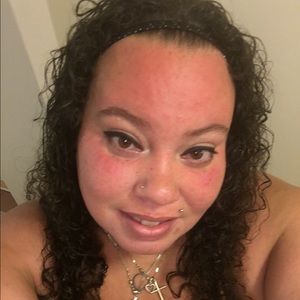 Meet your Posher, Carol