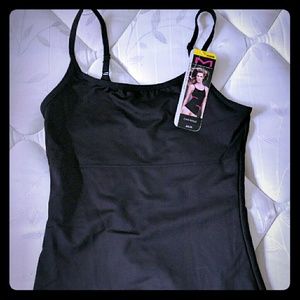 NWT!!! BLACK Maidenform smoothing camisole