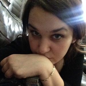 Meet your Posher, Jade