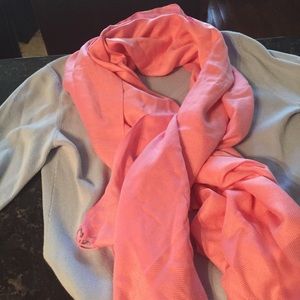 Great pink scarf!