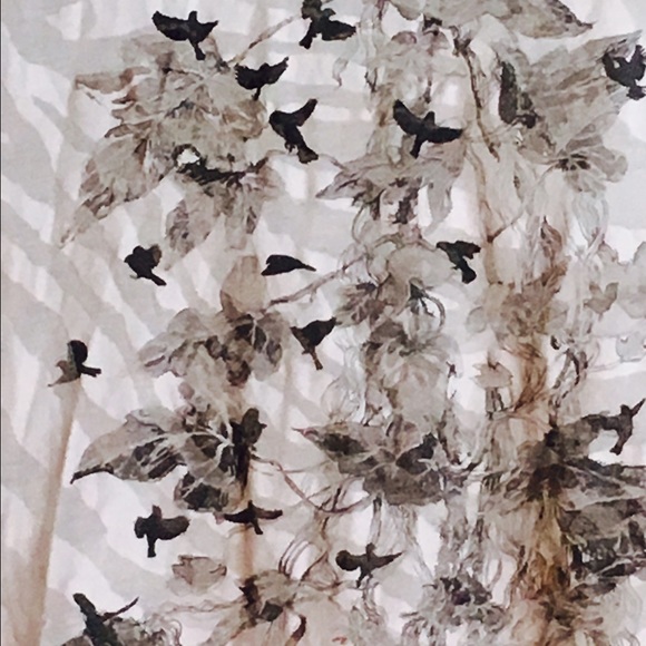 Express white V-Neck T-shirt sheer design - Picture 2 of 2