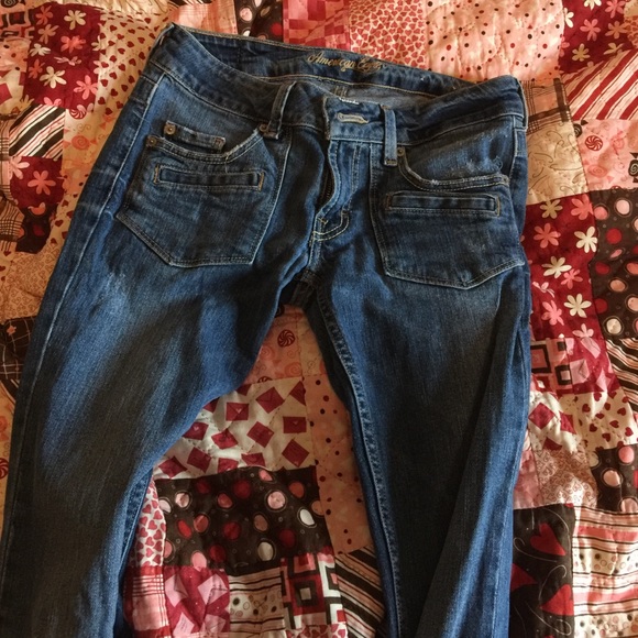 American eagle sz 2 jeans.