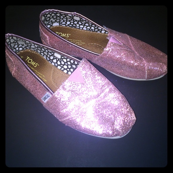 toms