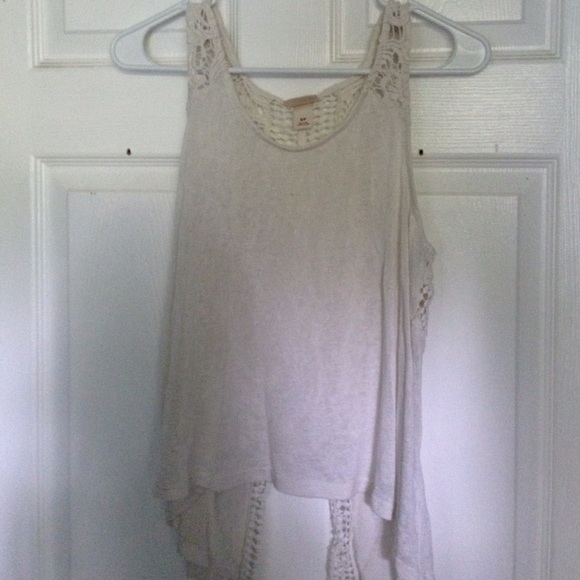 cream tank