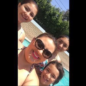 Meet your Posher, Renee