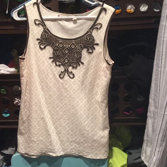 Chelsea & Violet Tops - Chelsea &Violet top