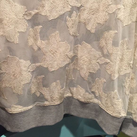 Awake couture top - Picture 4 of 4