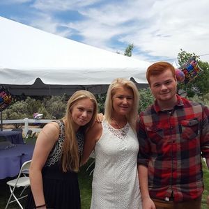 Meet your Posher, Laurie