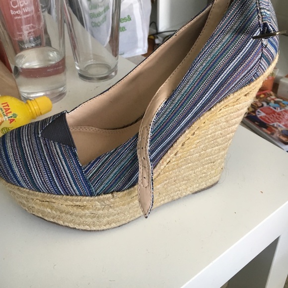 Blue wedges - Picture 3 of 3