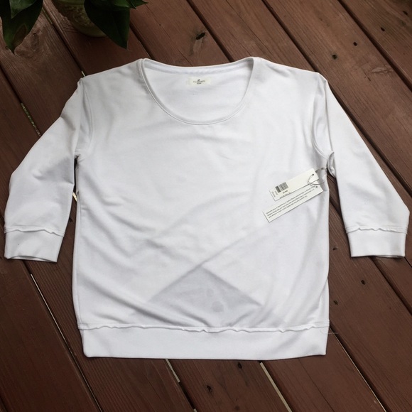 🎀SOLD LOCALLY 🎀Cross back top - Picture 2 of 4