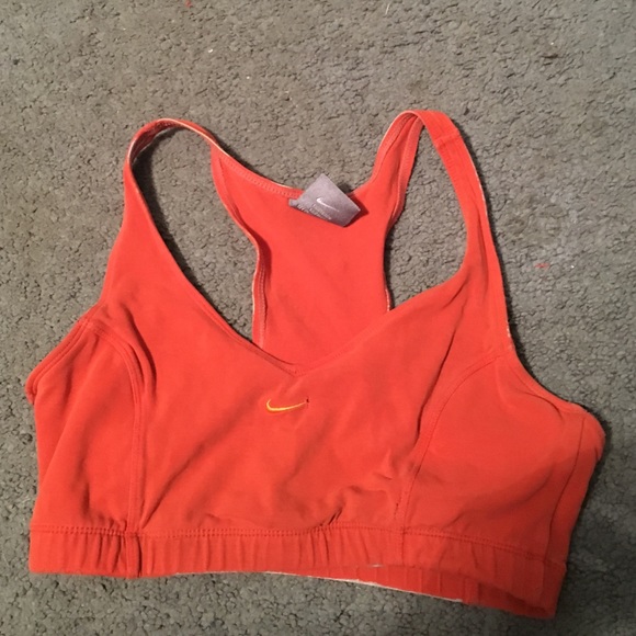 Nike sports bra - Picture 1 of 4