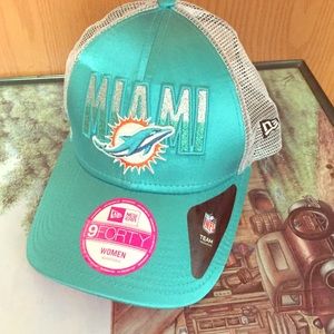 Woman's Miami Dolphins Hat