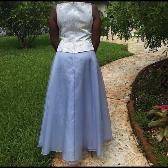 Light Lavender Gown - Picture 3 of 4