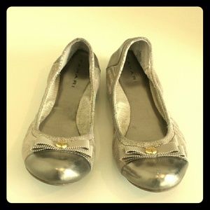 Tahari Gibson ballerina flats