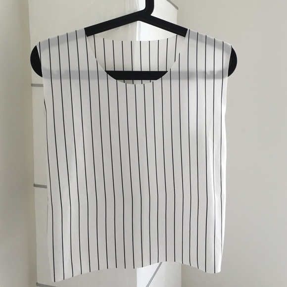 Cute Japanese short top