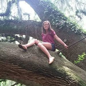 Meet your Posher, Brianne