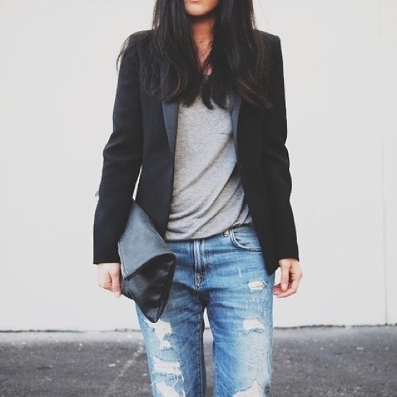 ALL BLACK MYSTERY BOX - Picture 2 of 4