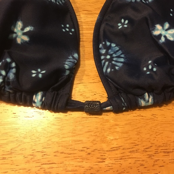 Cute Bikini! - Picture 2 of 4