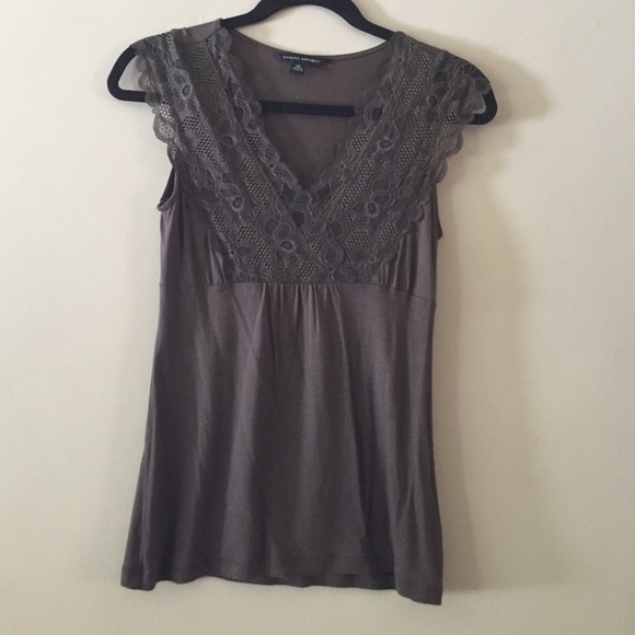Brown Banana Republic v-neck blouse