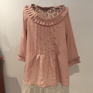 Quarter length sleeve dusty rose blouse