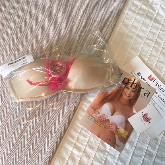 NWT Strapless Nude UpBra - 32B