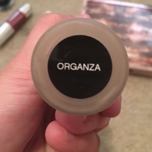 Organza liquid foundation