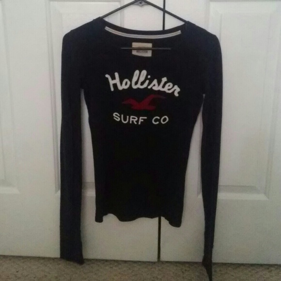 Hollister navy blue shirt