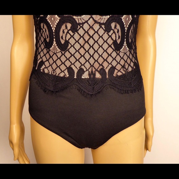 Black & Nude Lace Bodysuit - Picture 3 of 3