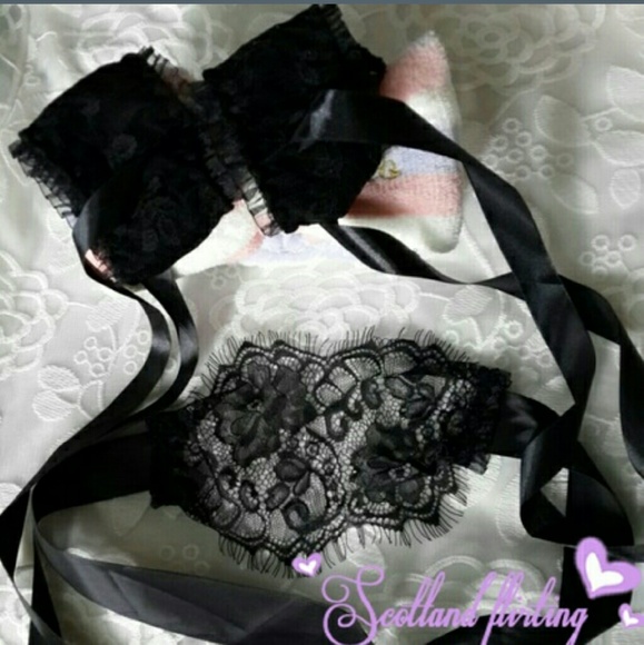 🍒JUST IN🍒 Bondage Blindfold Handcuffs - Picture 2 of 2