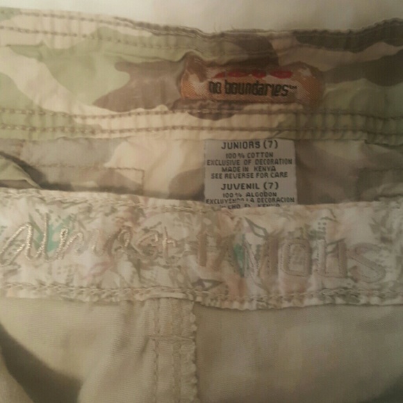 Shorts - Picture 4 of 4