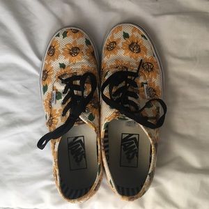 PRACTICALLY NEW VANS