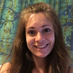 Meet your Posher, Abbey