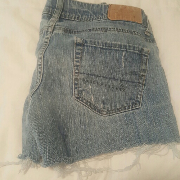 Shorts - Picture 2 of 3