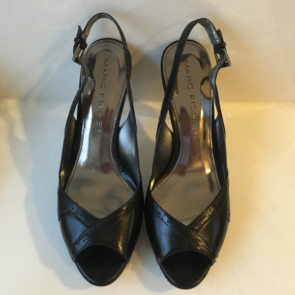 Black, peep toe, sling back pumps