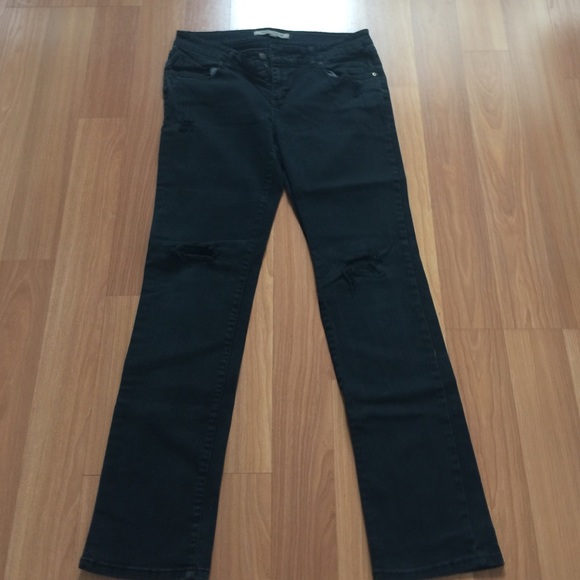 Forever 21 Black destroyed Ripped  jeans