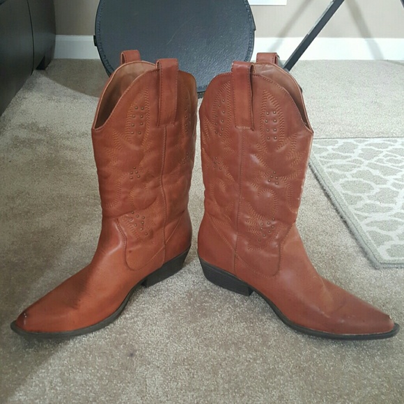 Avenue Duke Cowgirl boots